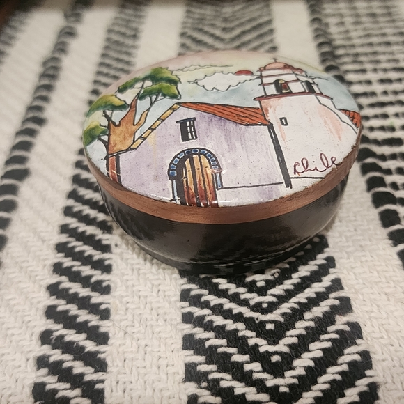 Beautiful Enamel Glossy Church Scenery Copper Trinket Jewelry Box with Lid - Picture 3 of 6